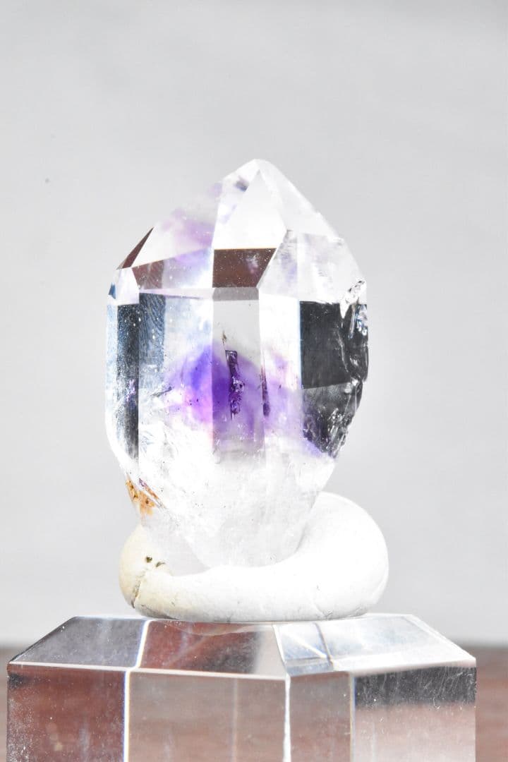 ナミビア　ゴボボセブ産 クリアアメジストポイント