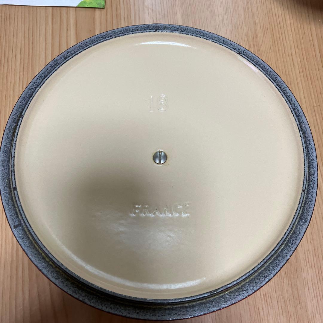 【美品】ル・クルーゼ　鍋18センチ