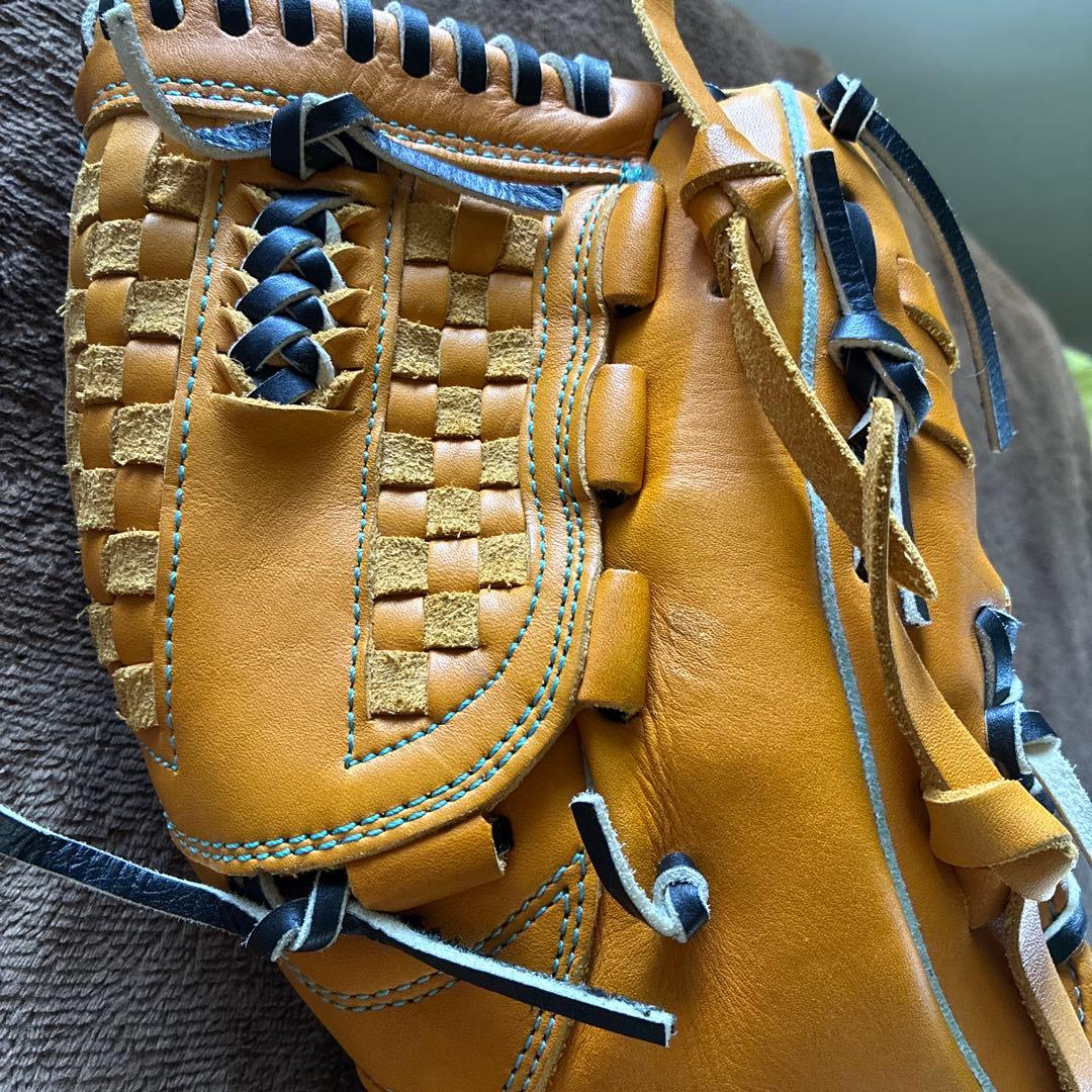 アディダス　軟式用グローブ　オールラウンド