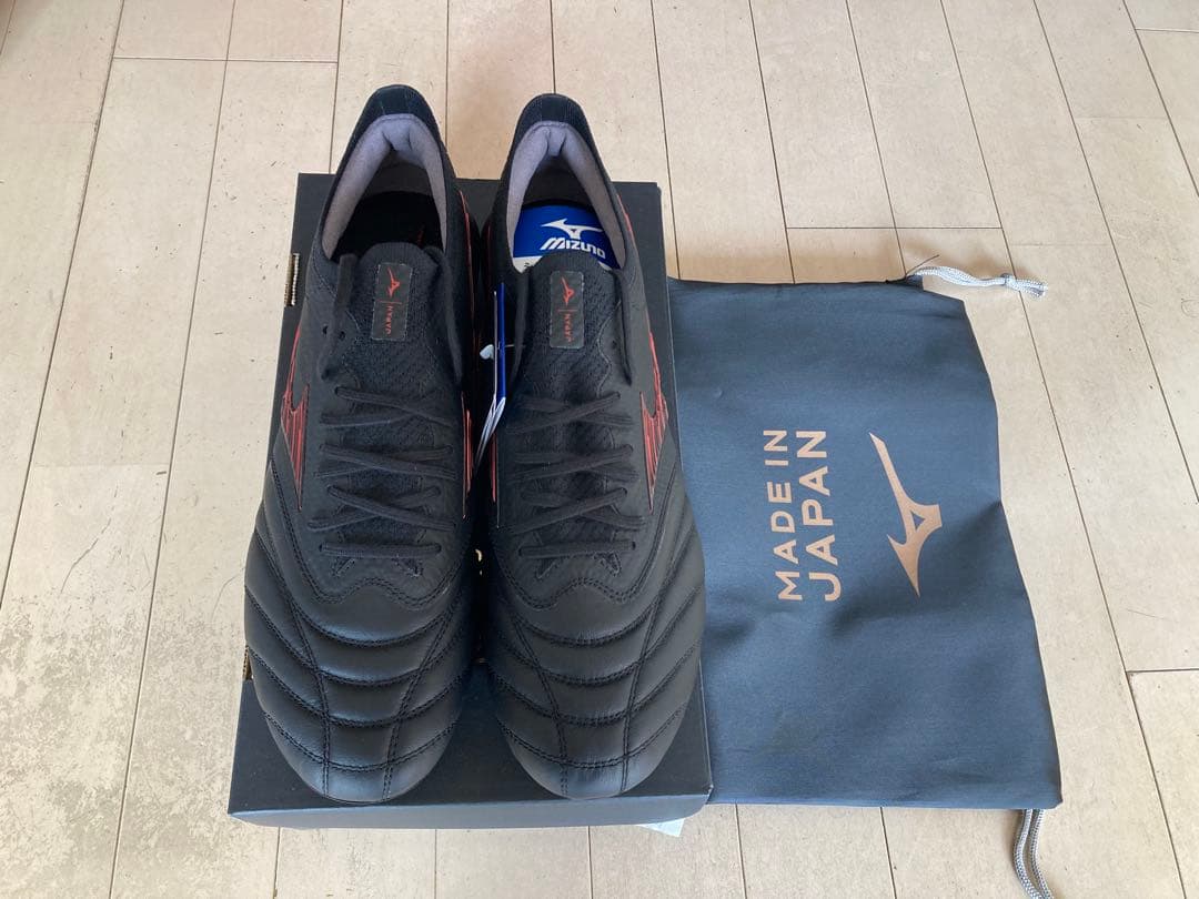 モレリアネオ4βジャパン　SHADOW GEM PACK 26.5㎝　新品。