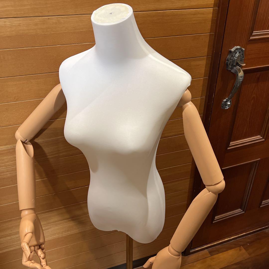 ミルコホワイト トルソー 頭部付き 腕付き アーム付き レディース 可動式