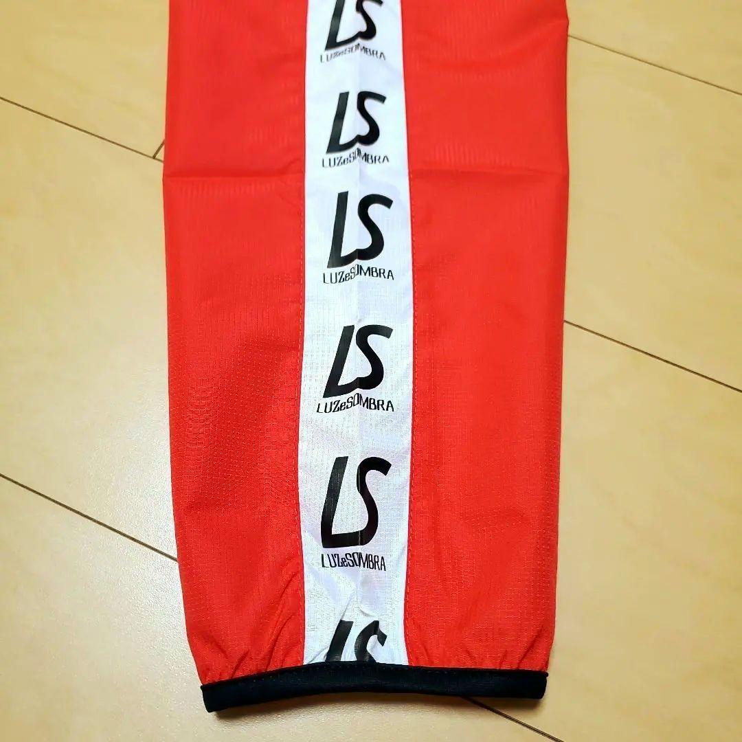 【新品未使用】ルースイソンブラ ピステ パーカー XL 赤 廃盤モデル レア