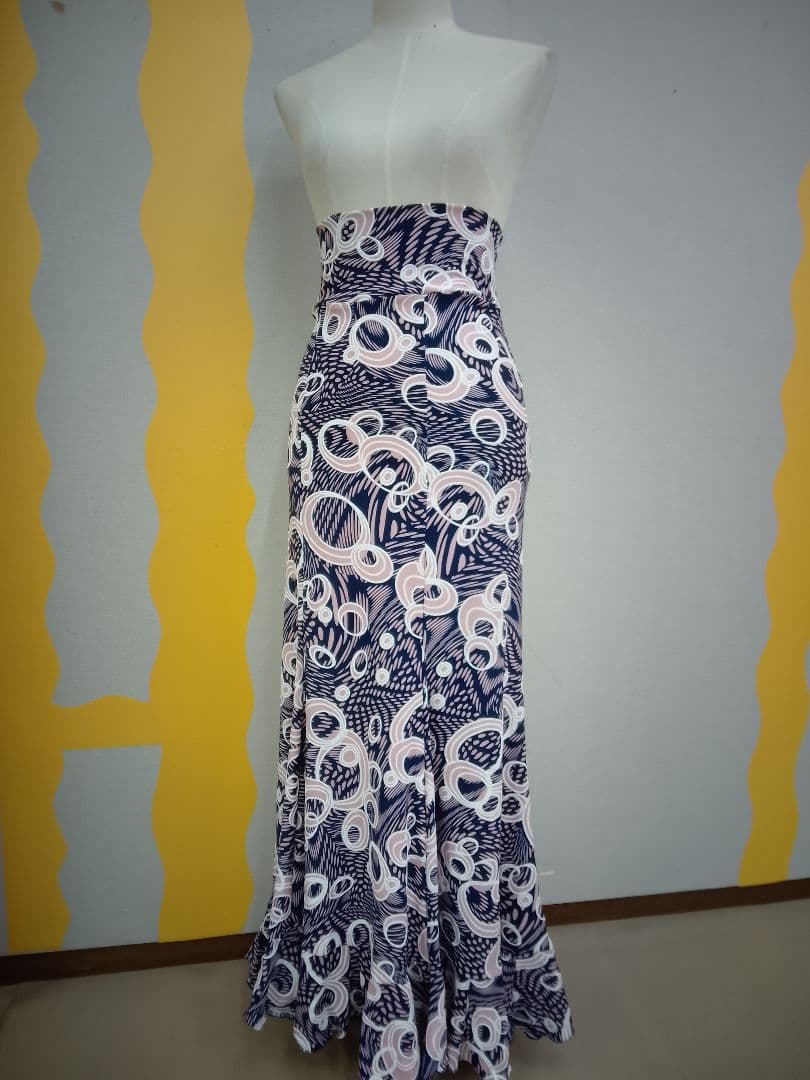 フラメンコスカート　ネイビー生地　丈100