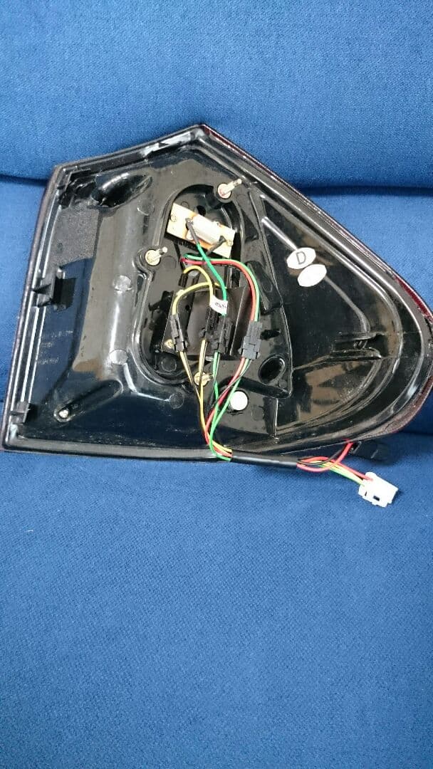 クリスタルアイ ハリアー30系 LEDテールランプ 中古