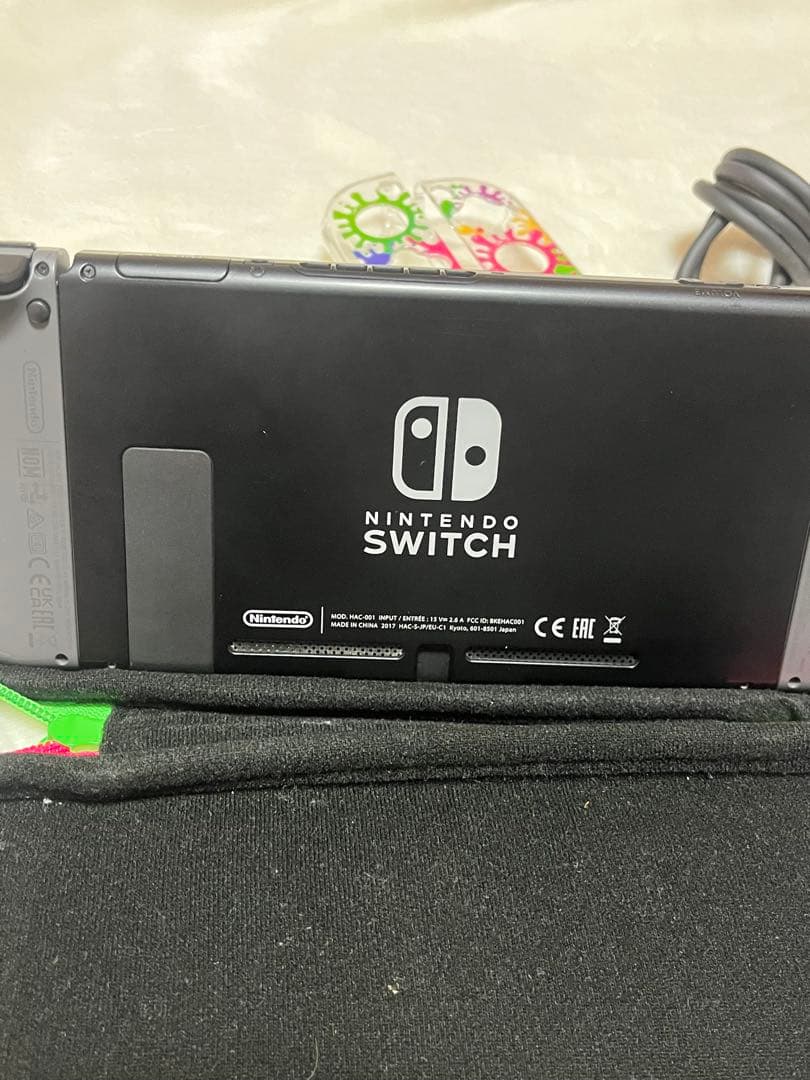 Nintendo Switch 本体セット 本体ケースやソフト付属