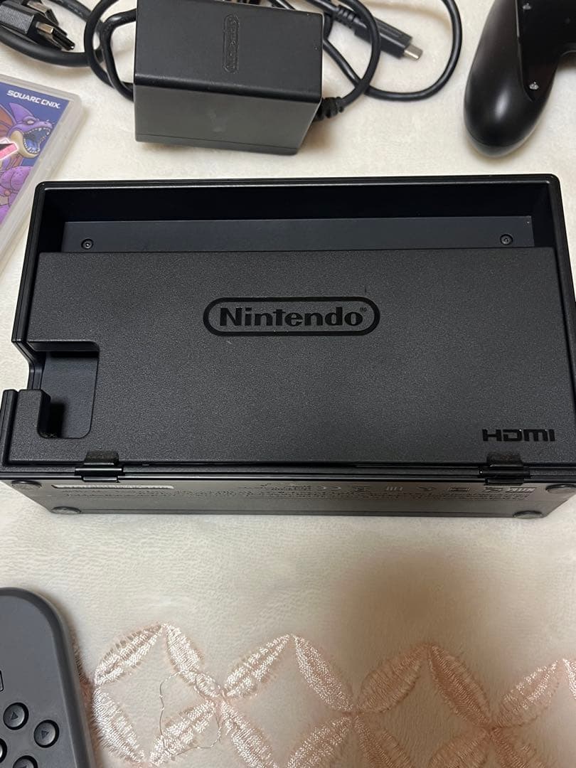 Nintendo Switch 本体セット 本体ケースやソフト付属