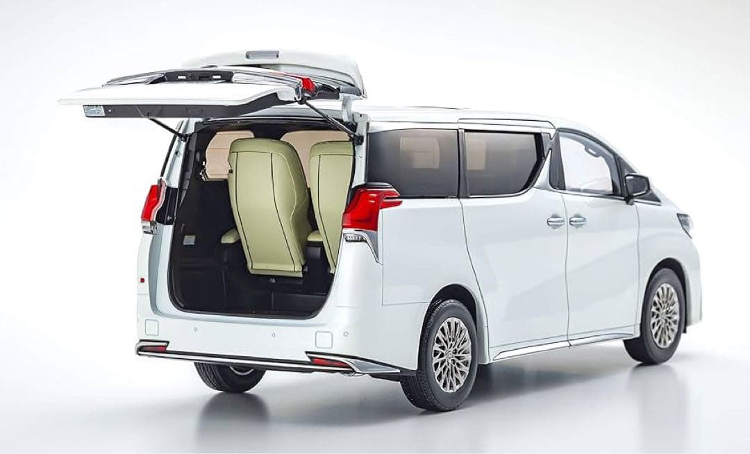 京商オリジナル　レクサス　LM300h 1/18 ホワイトパール