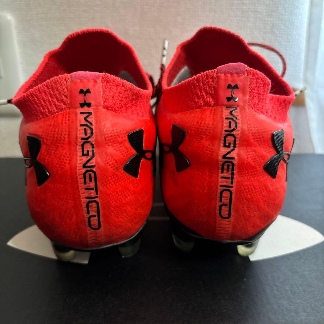 Under Armour クローン マグネティコ プロ(レッド)AG/HG