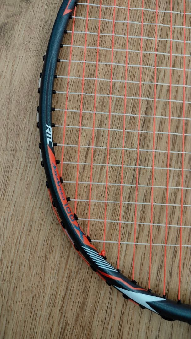 Victor 100X バドミントンラケット 専用ケース付き