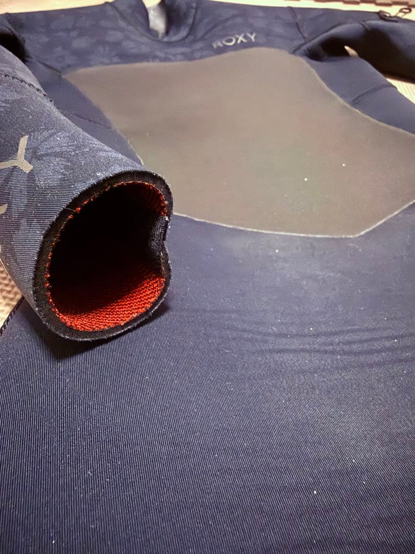 美品　ROXY ロキシー　裏起毛　セミドライ　M 1回着用品