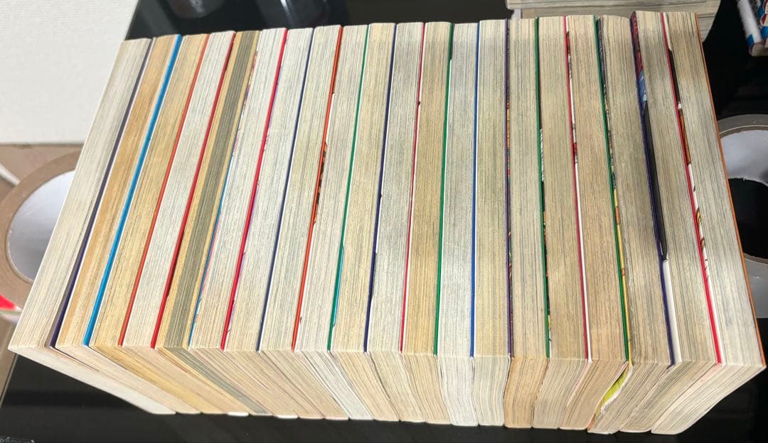 全72巻のNARUTOシリーズ(全巻初版)+おまけ(外伝)、良好な状態です。