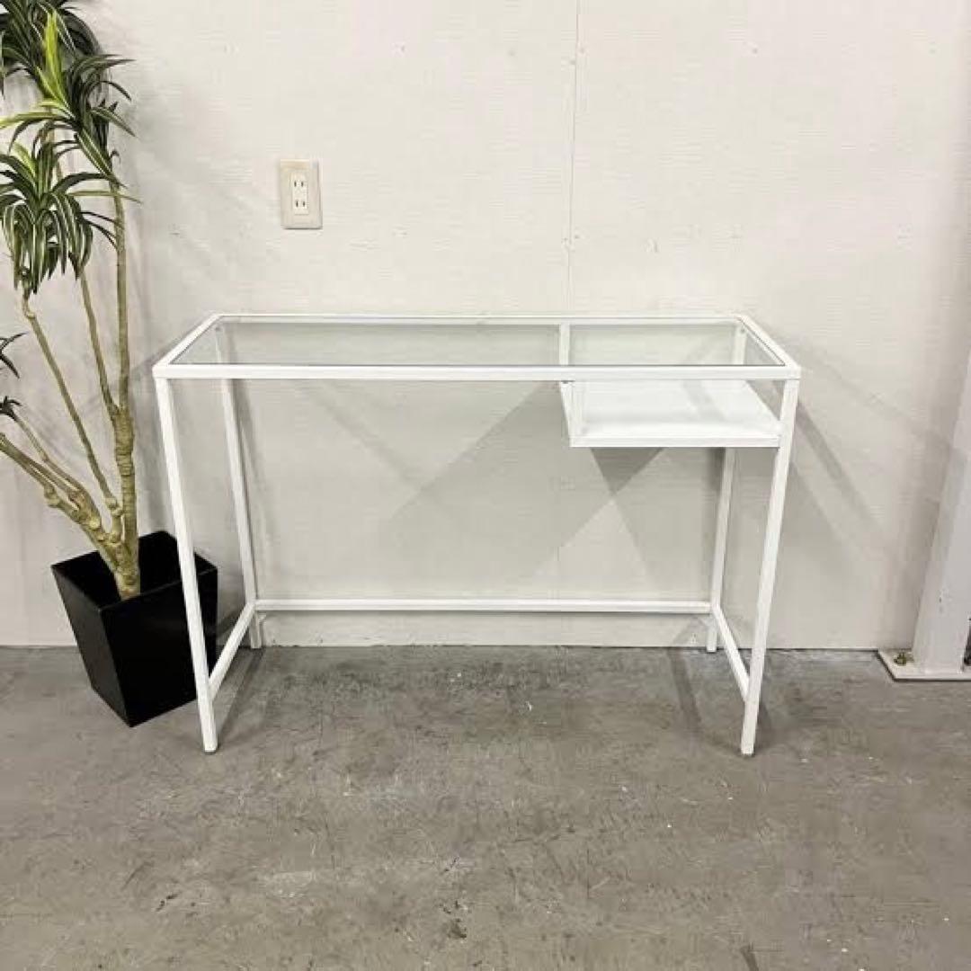 IKEAラップトップデスク　ガラス　ホワイト