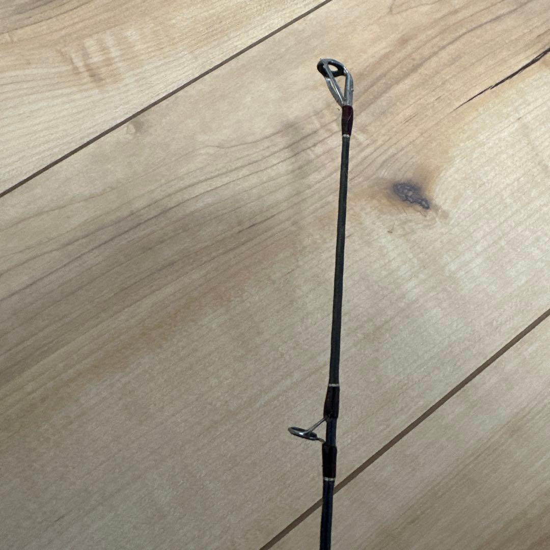 ワールドシャウラ 1652R-3 スーパーレッド シマノ　送料込み