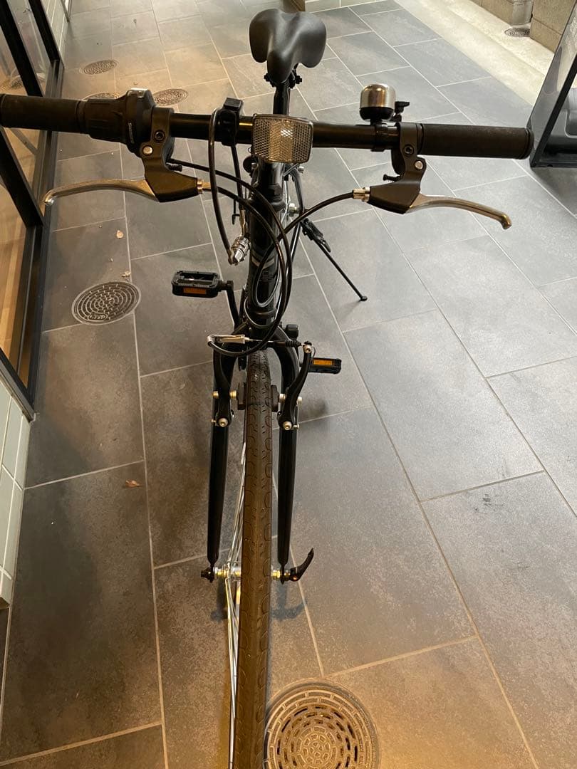 シティサイクル　クロスバイク　黒