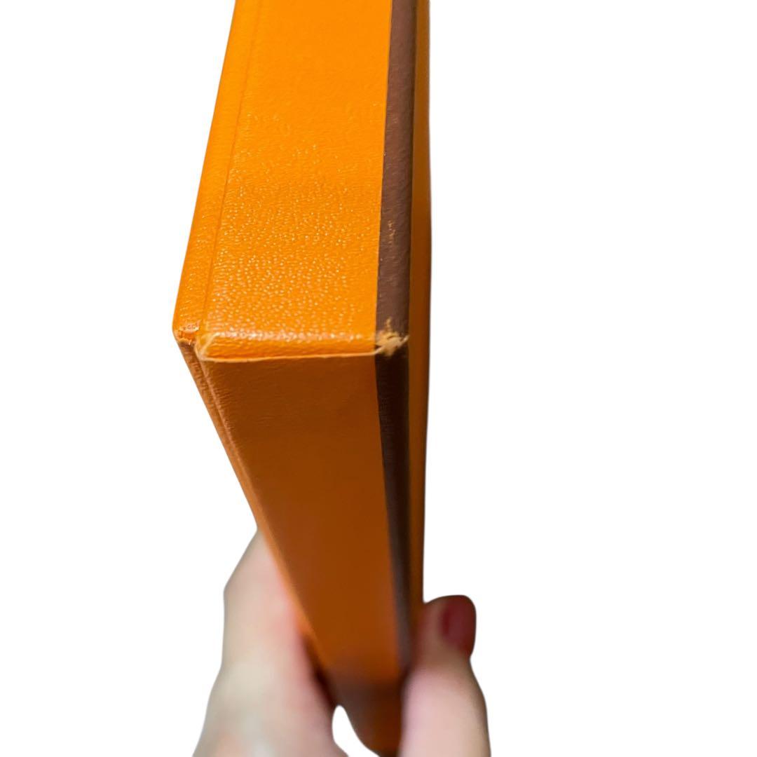 美品‼️HERMES TOUT CUIR　すべて革柄 箱付シルクカレ90希少