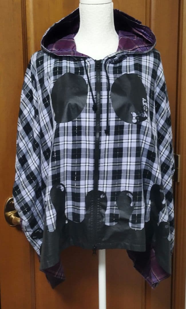 PUTUMAYO　耳付きフードポンチョ（ブラック×パープル×シルバー）