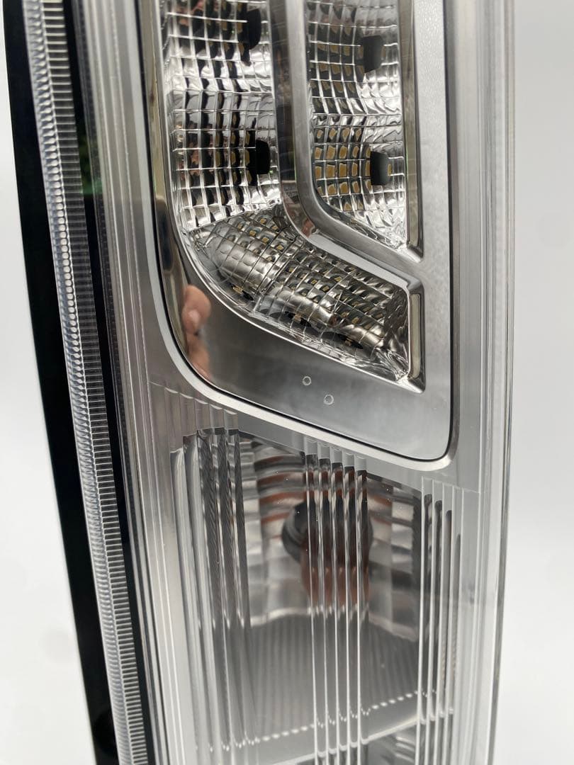 日産 セレナ C26 純正 テールランプ 左右セット 点灯確認済み