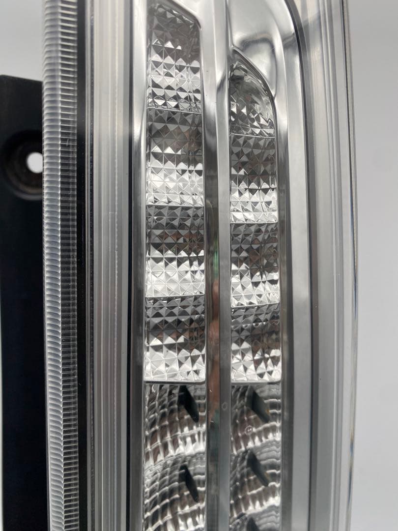 日産 セレナ C26 純正 テールランプ 左右セット 点灯確認済み