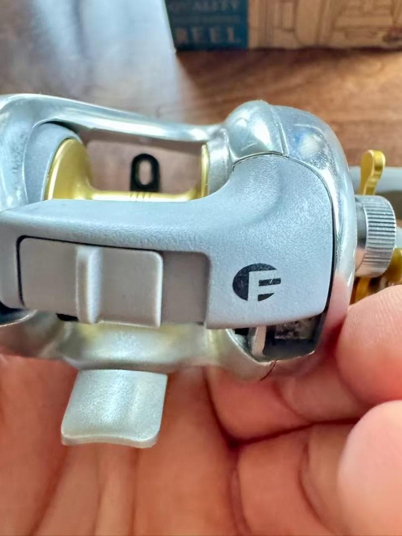 Abu Garcia ambassadeur T3000C Glossy 未使用