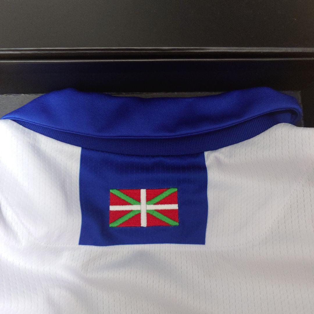 【希少】レアル・ソシエダ　16選手 直筆サイン入りユニフォーム　正規品