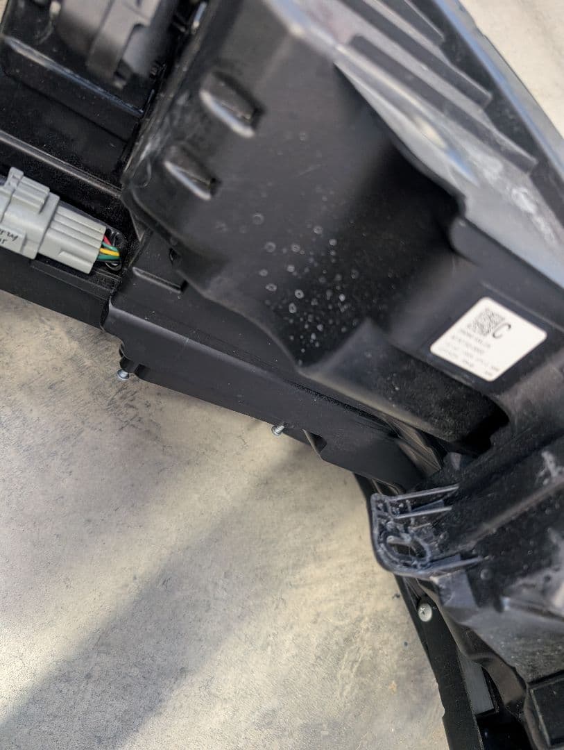 日産　ノート　オーラ　左　ヘッドライト