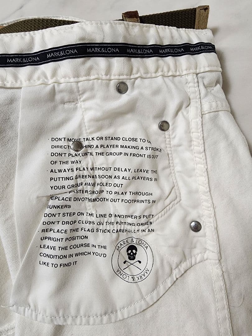 『 MARK LONA』マークアンドロナ スカル刺繍 ホワイトゴルフスカート