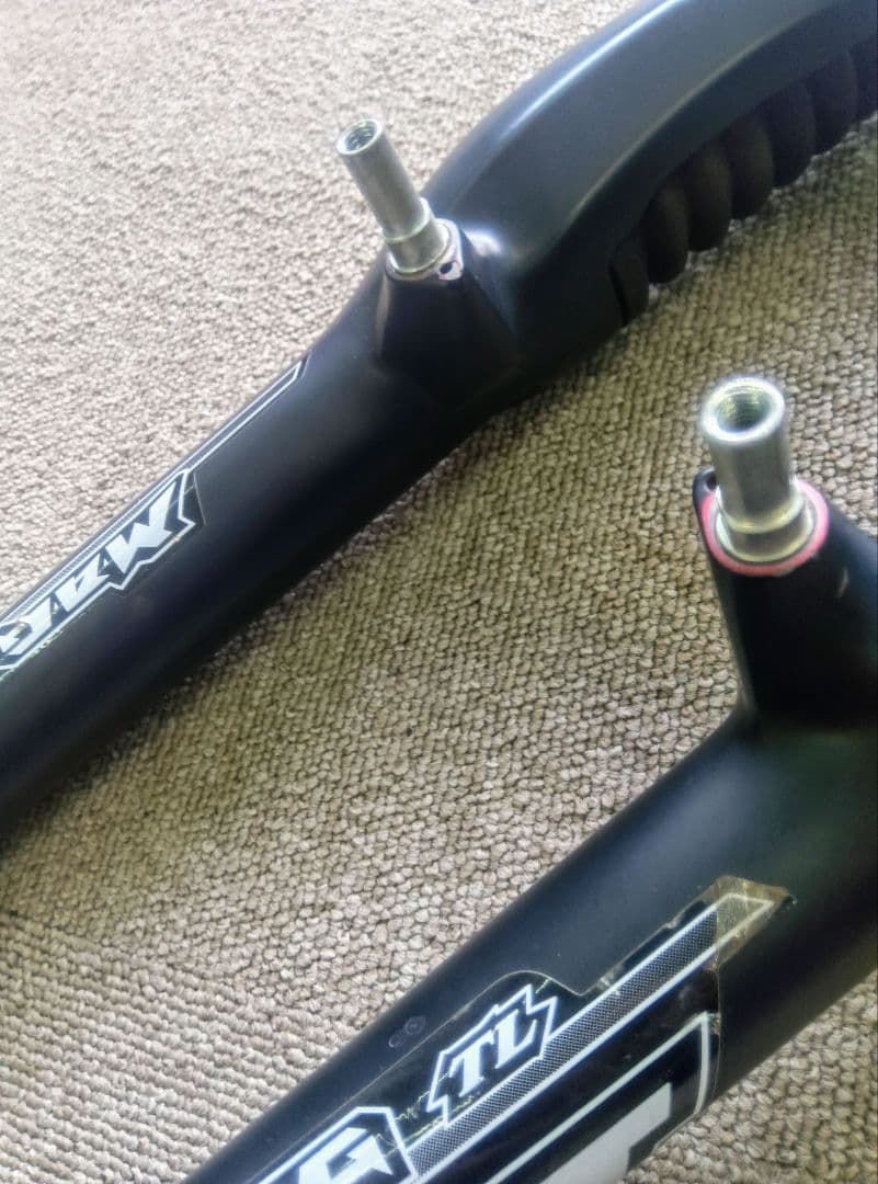 RST サスペンションフォーク 　 スレッド　26インチ