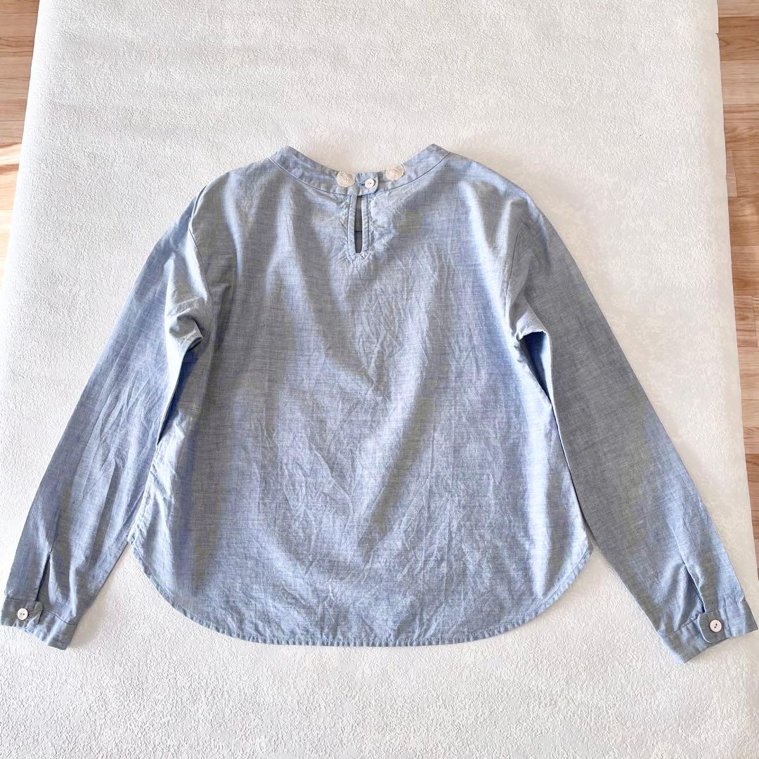 パラスパレス　刺繍ドット柄　シャンブレーブラウス