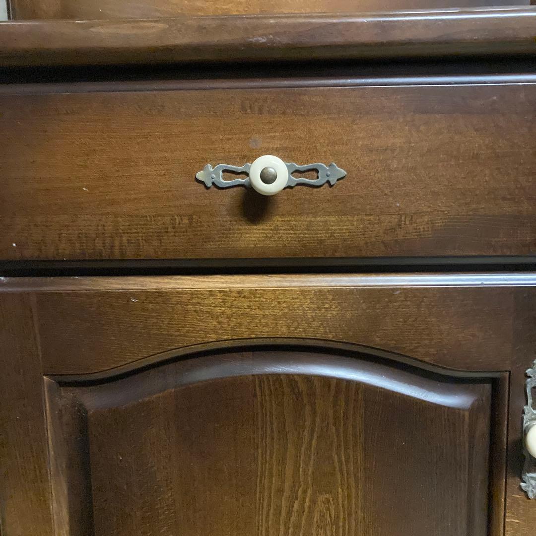 【飛騨産業】キツツキ　２面食器棚　カップボード　キッチンボード