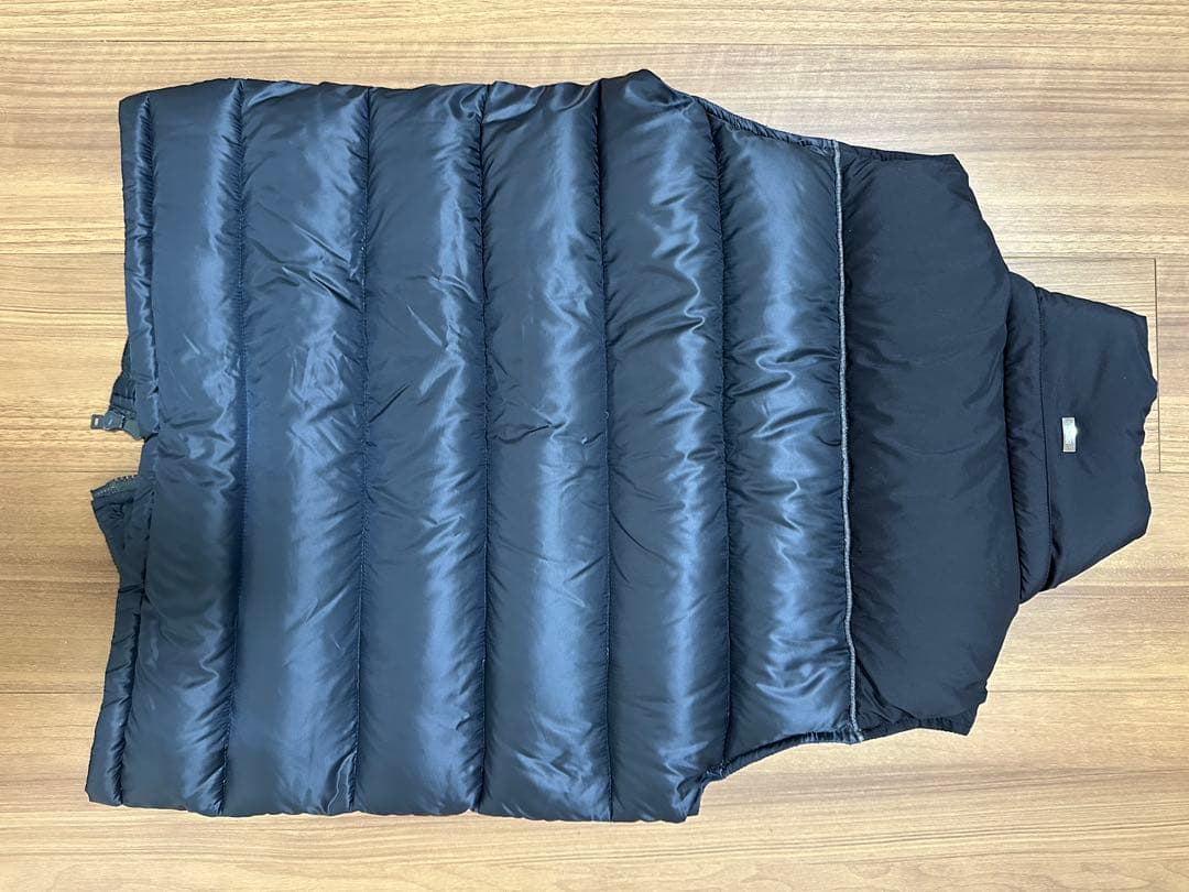 Hernoダウンベスト（ネイビー、サイズ44）フード着脱可能