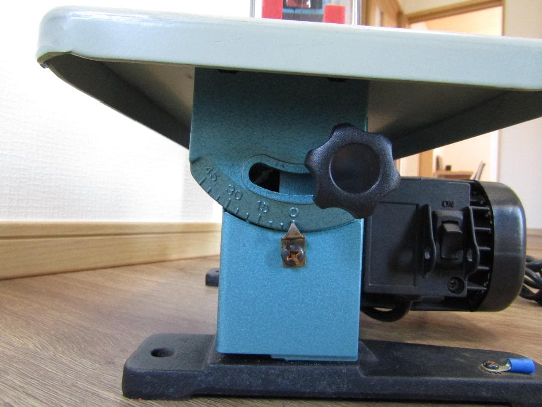 A1535 TOSHIBA 東芝 100V 卓上糸のこ盤 SC-60