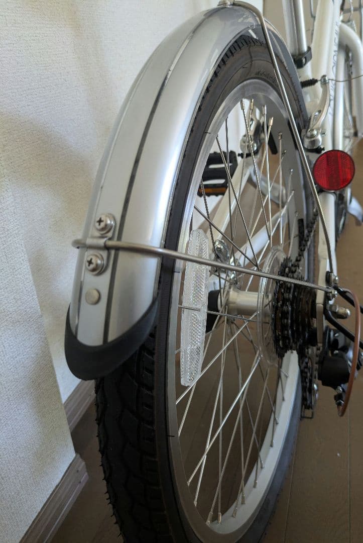 【nue】【22インチ子供用自転車 】ルイガノJ22 Plus ホワイト1