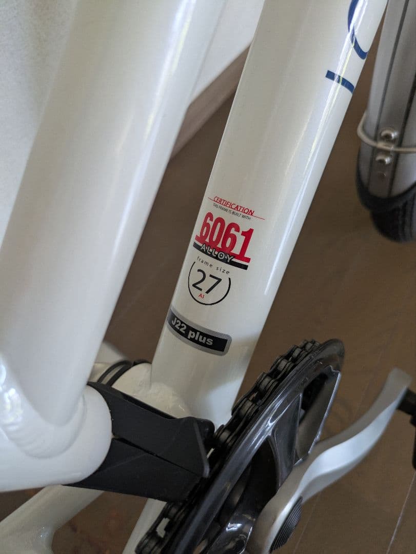 【nue】【22インチ子供用自転車 】ルイガノJ22 Plus ホワイト1