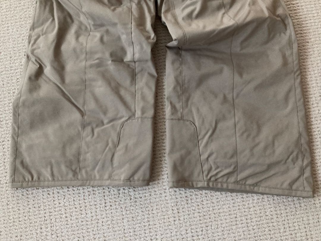 大幅値下げ　30%オフ　美品　Phenix スキーウェア　上下セット　Ｌサイズ