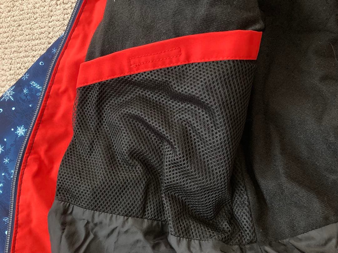 大幅値下げ　30%オフ　美品　Phenix スキーウェア　上下セット　Ｌサイズ