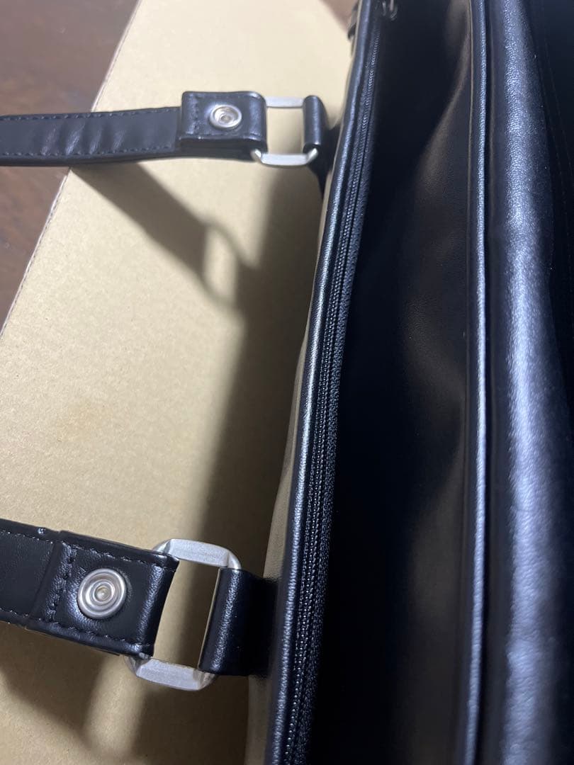 【レア】EASTBOY スクールバッグ　黒　赤刺繍 　角スレ無し♪美品