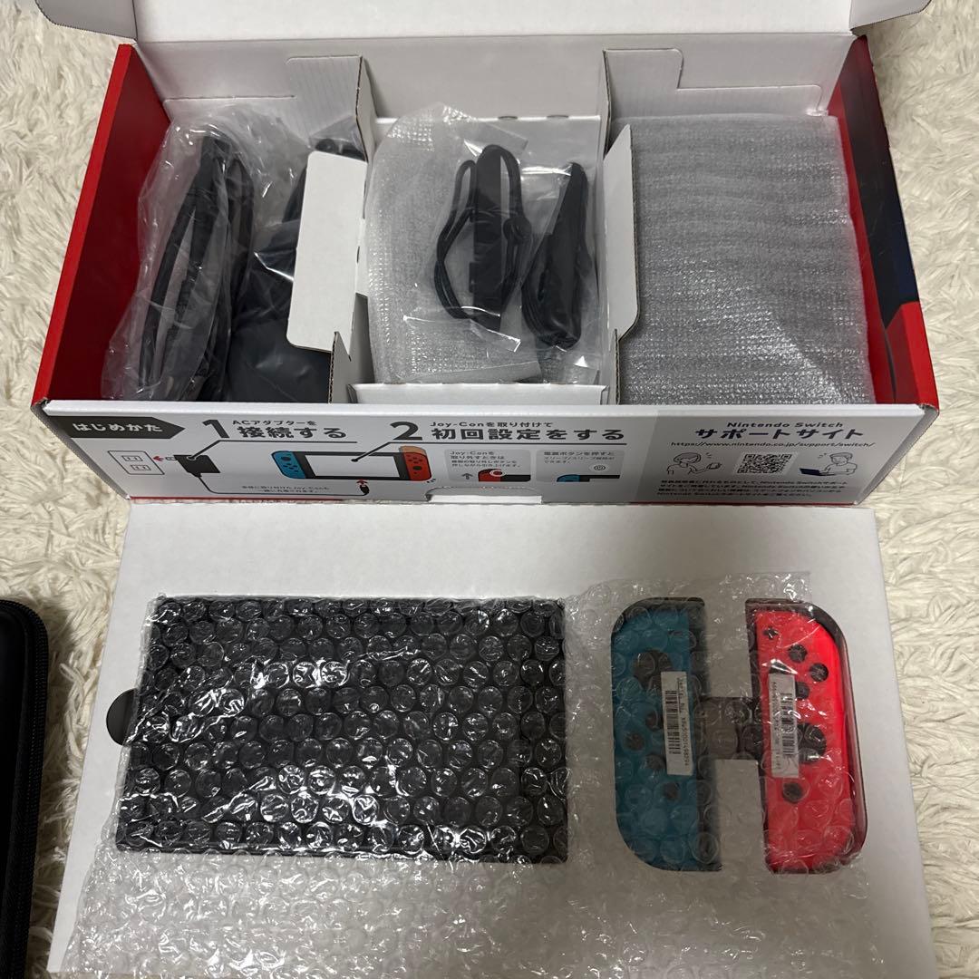 Nintendo Switch 青/赤 Joy-Con 付き　本体　ケース付き