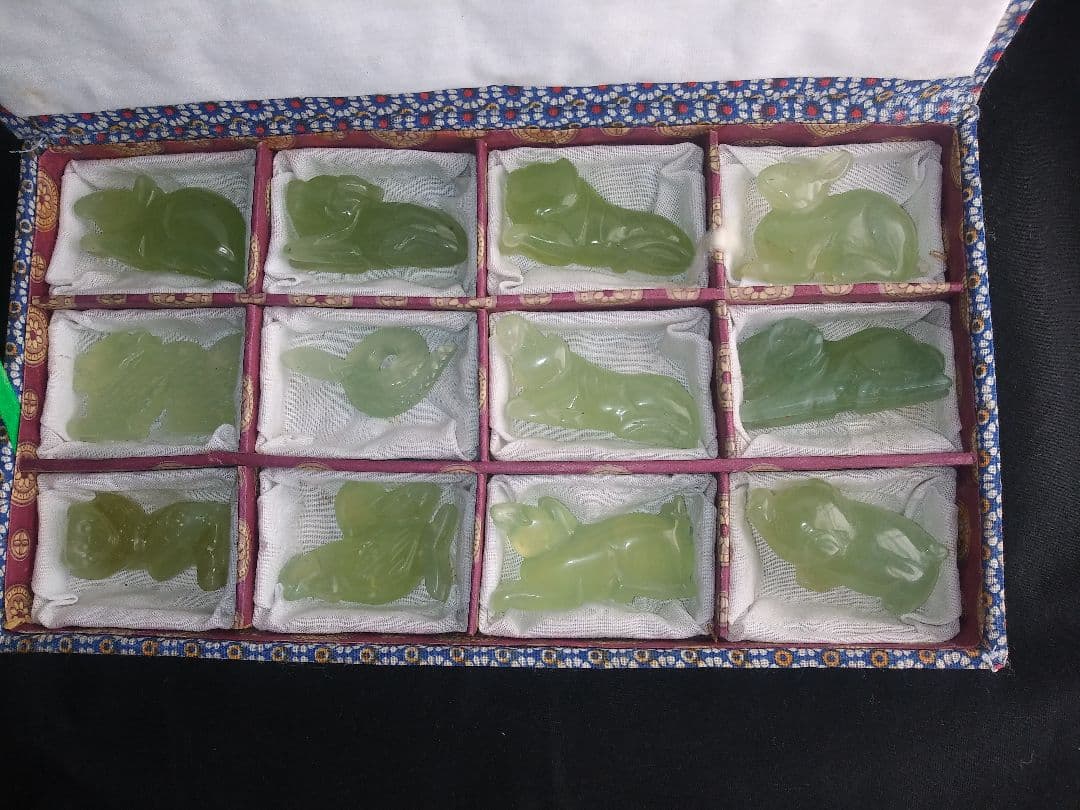 岫玉　十二支　中国工芸品　置物　NO.448