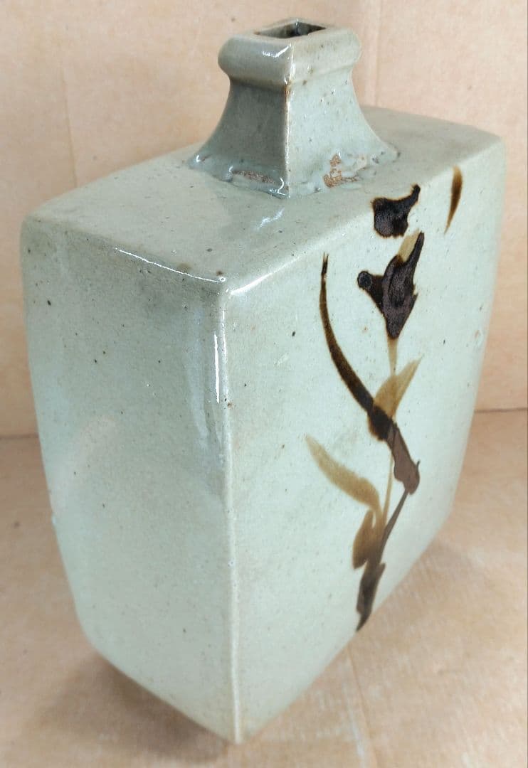 濱田庄司(浜田庄司) 白釉鐵絵扁壷 共箱 人間国宝 益子焼 美品 黍花文 花文