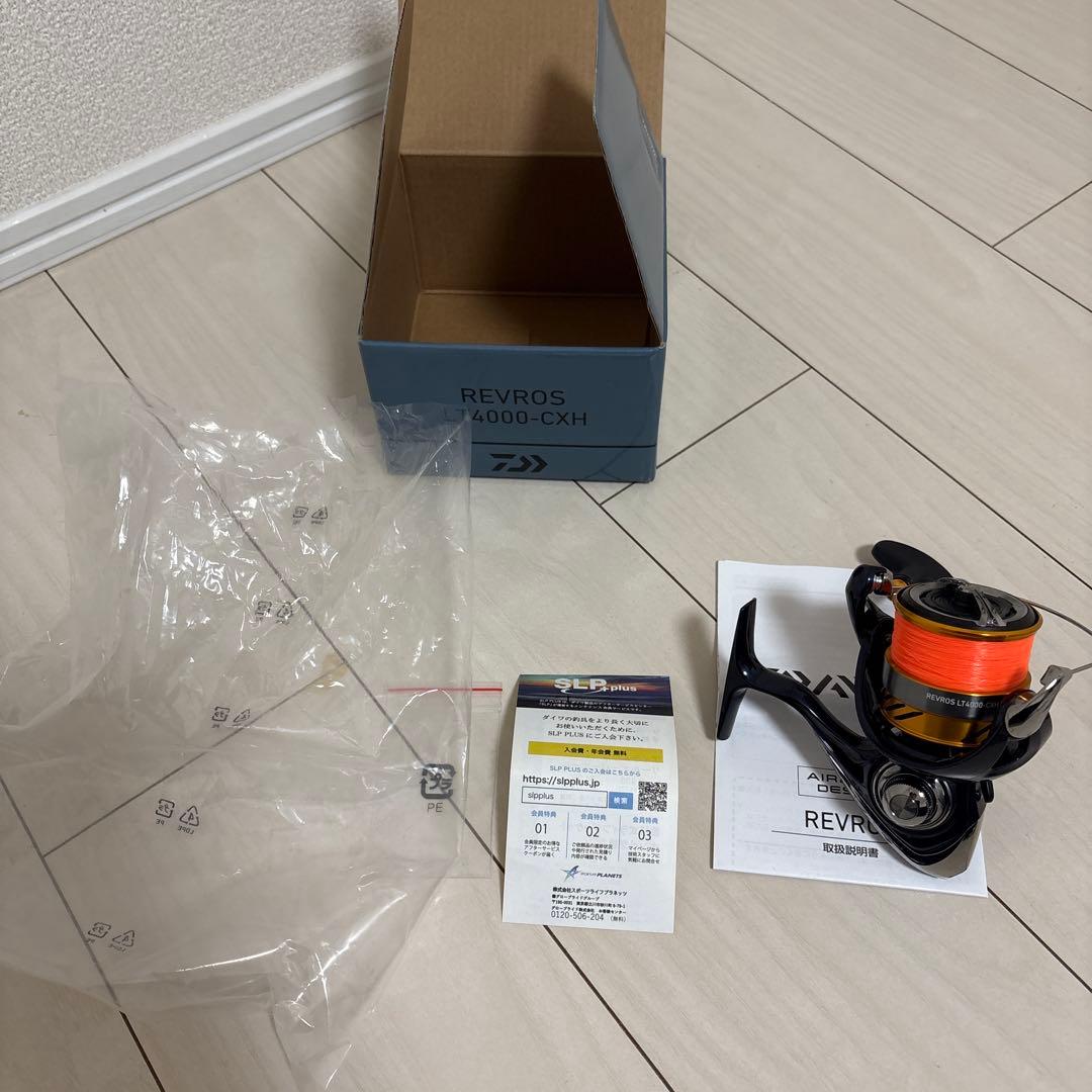 DAIWA REVROS LT4000-CXH スピニングリール