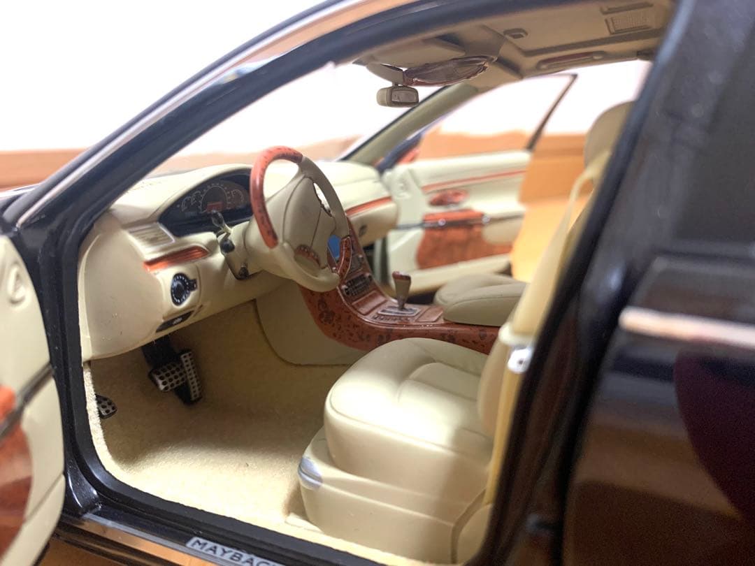 Ryuu。MAYBACH 2台セットミニカー 1:18