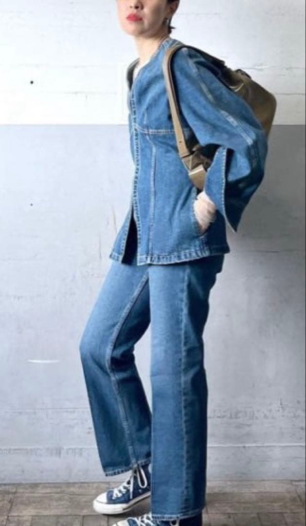 ADAM ET ROPÉ FEMMEアダムエロペ フロントホックデニムブラウス