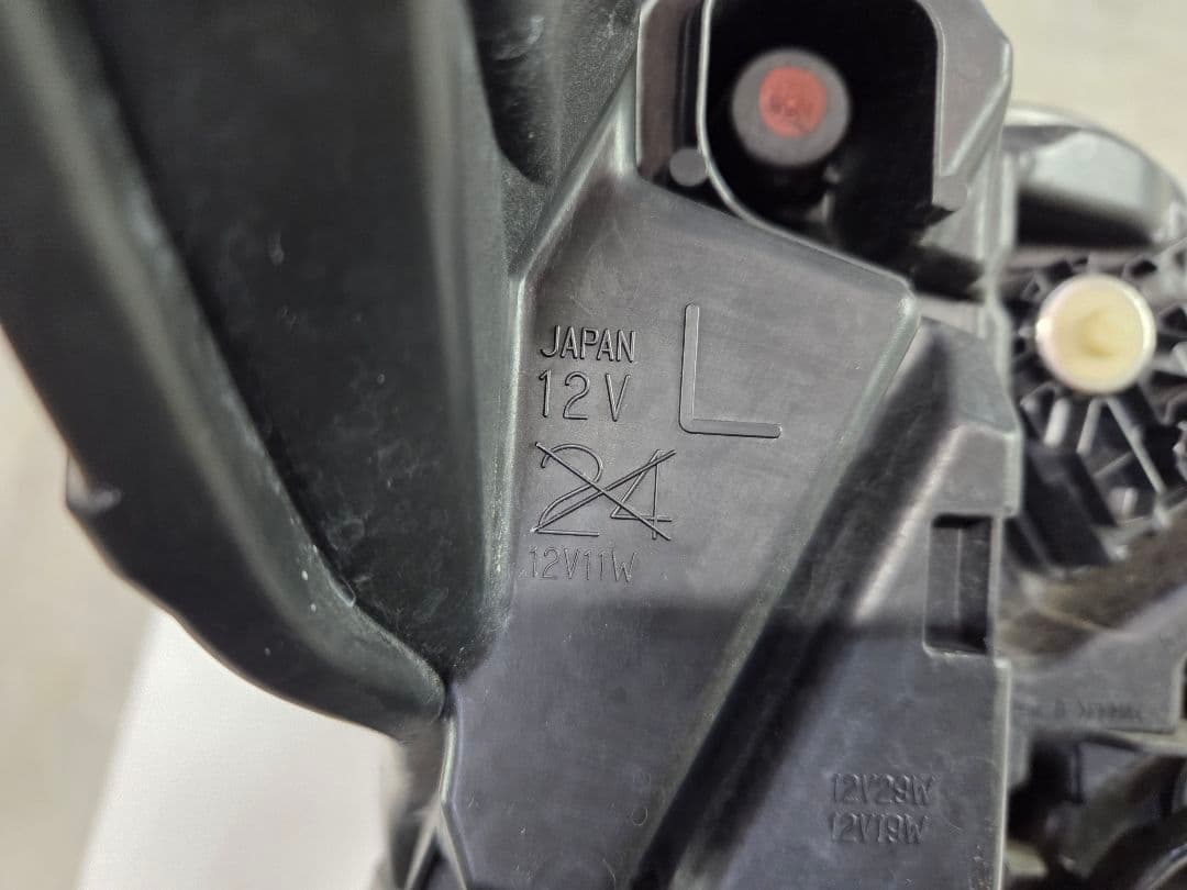 日産 ルークスハイウェイスター 左側ヘットライト