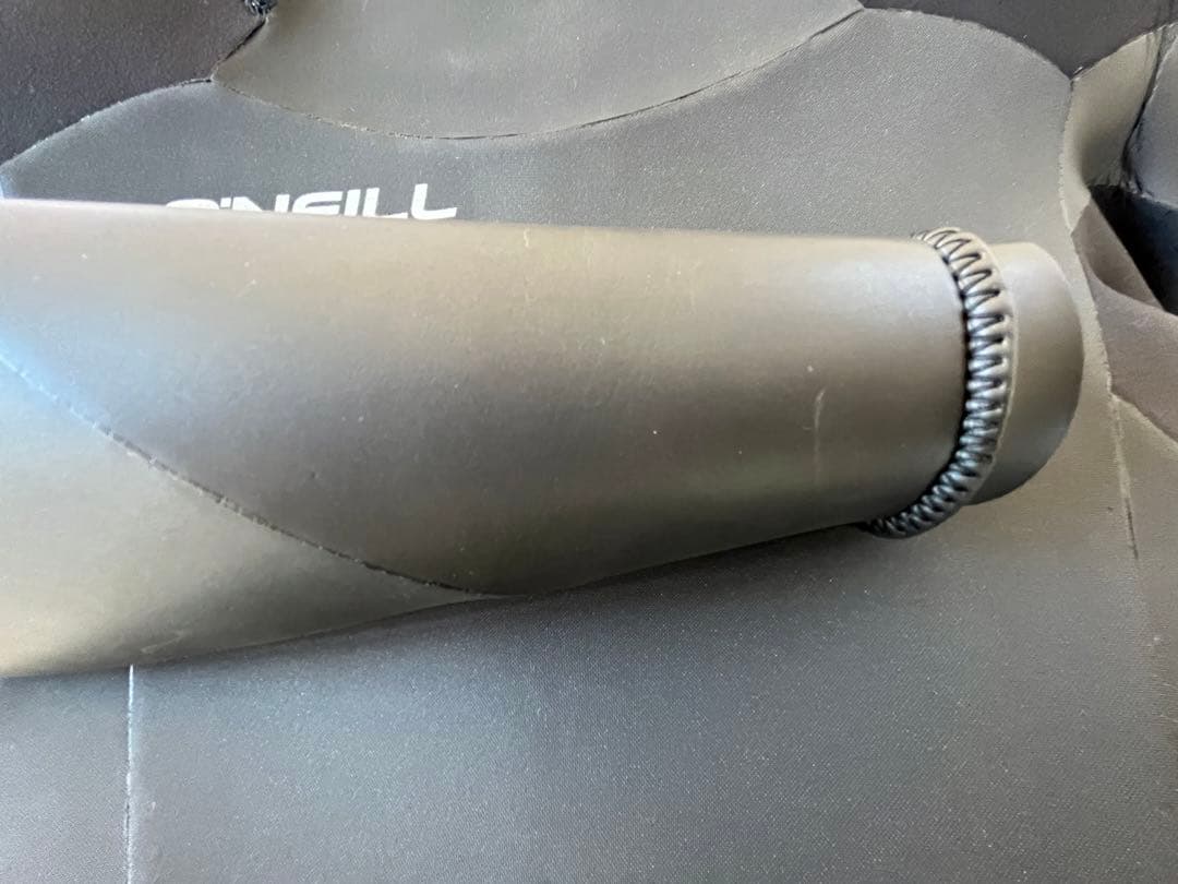 オニール　新品スーパーフリークセミドライ　メンズL