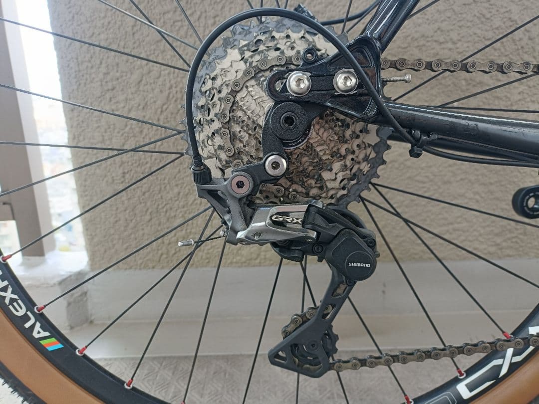 BOMBTRACK Arise クロモリ グラベルロード クリスキング GRX