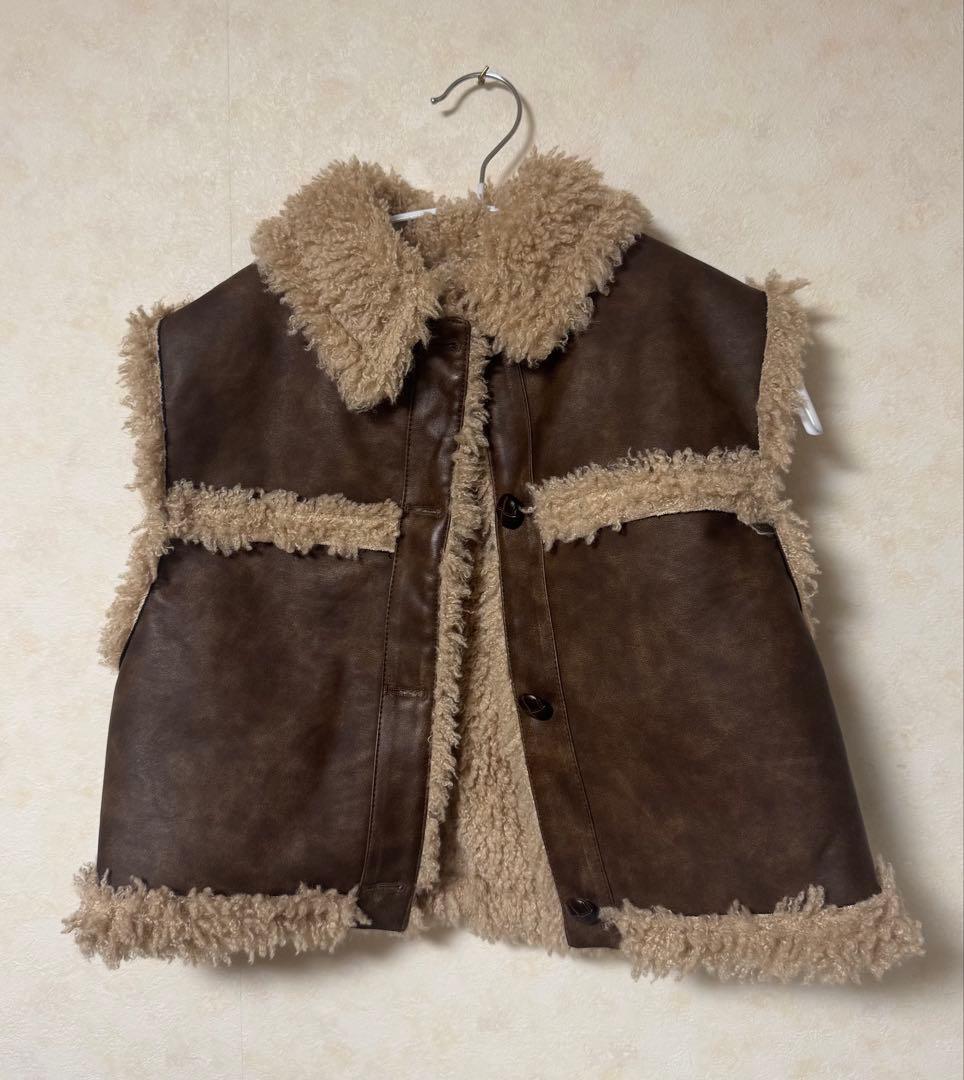 【uka】VEQUM ボア付きブラウンベスト