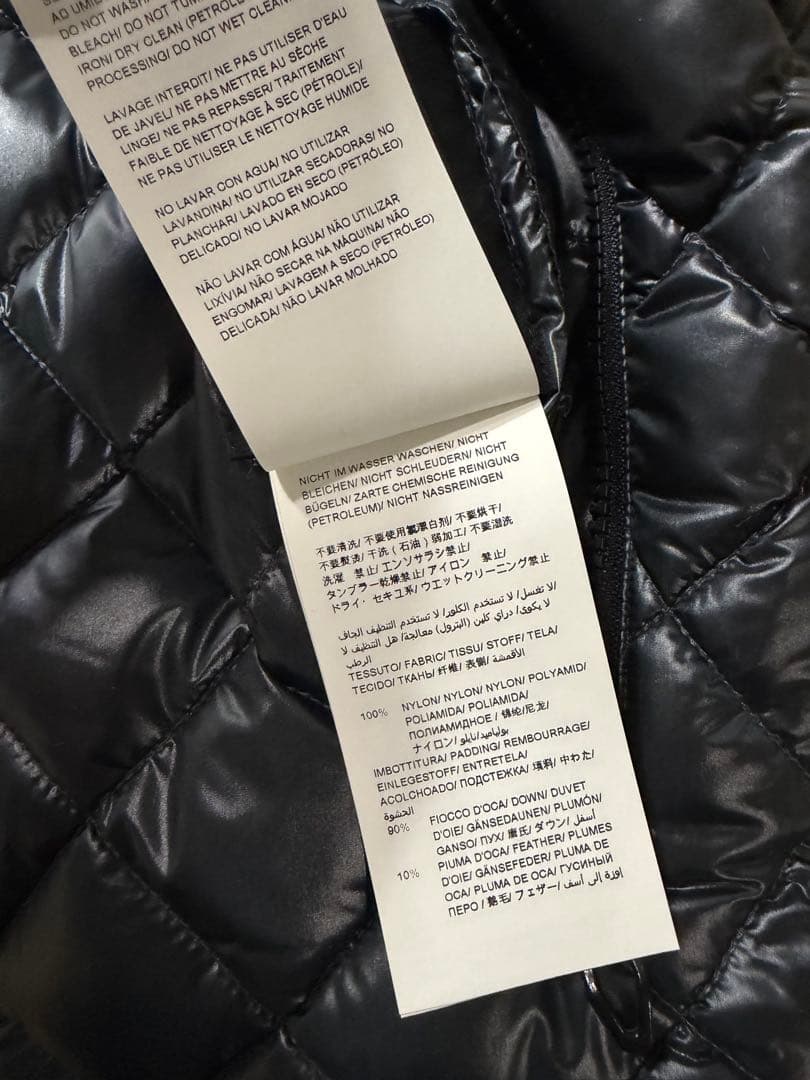 新品　タトラス　ダウンベスト　チャコールグレー　タイダイ　迷彩　リバーシブル