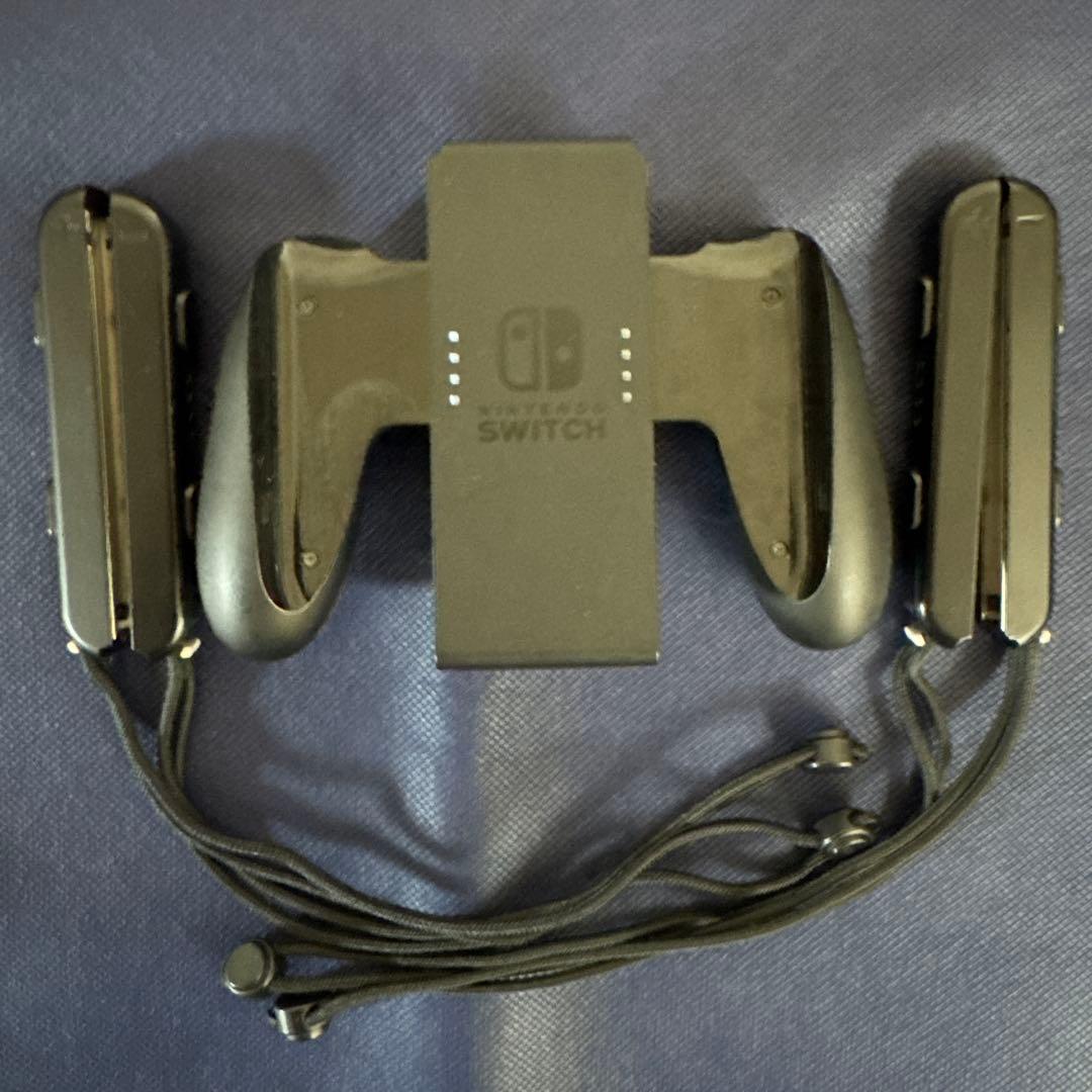 Switch本体完全セット＋ジョイコンLR＋充電器＋携帯用ケース