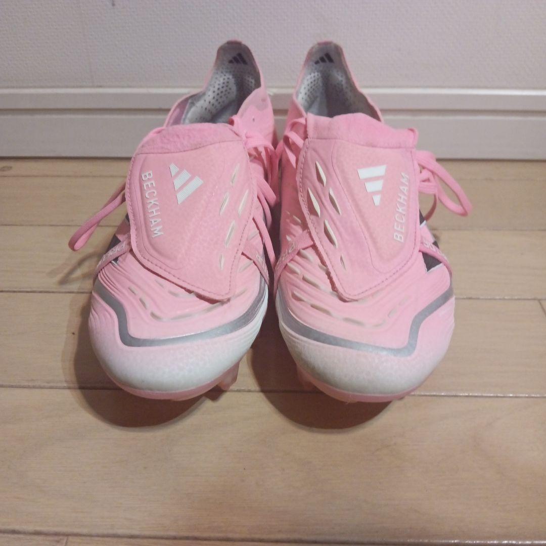 アディダス プレデター ベッカムモデル ピンク２６センチ