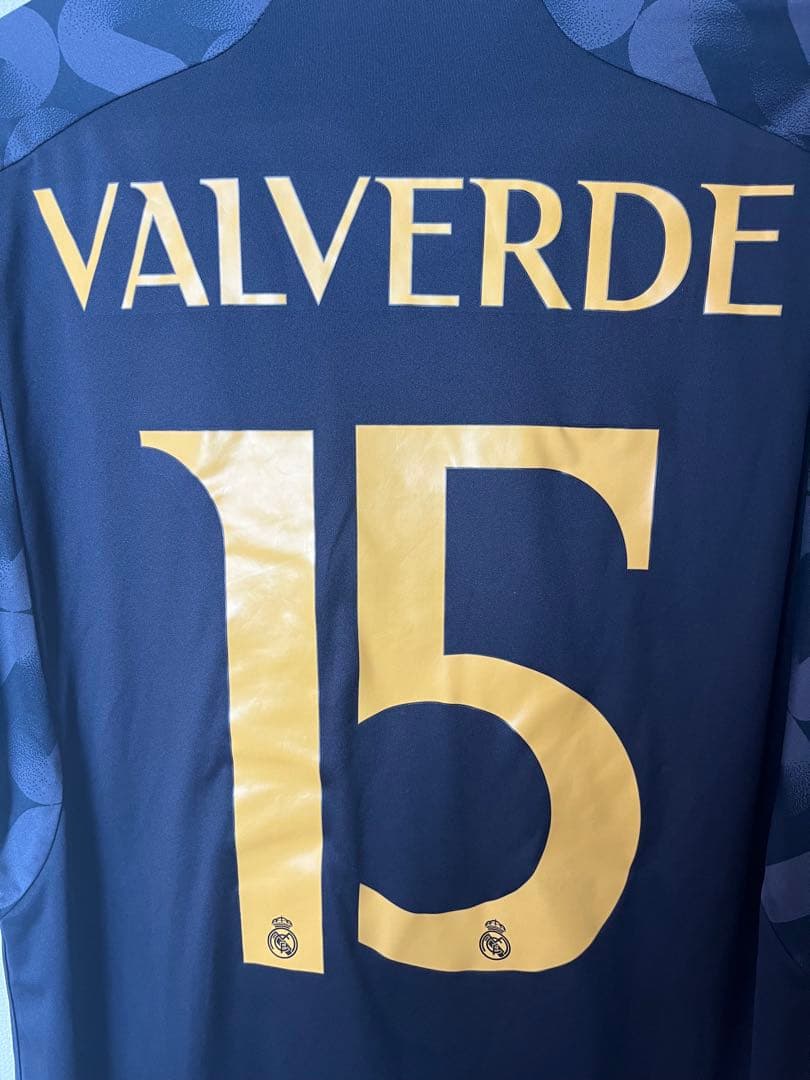 【正規品】レアル・マドリード 23-24 アウェイ バルベルデ 15 Lサイズ